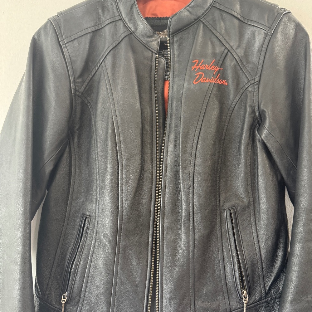 Harley Davidson Genuine Leather Heavyweight Jacket Coat.  Size M